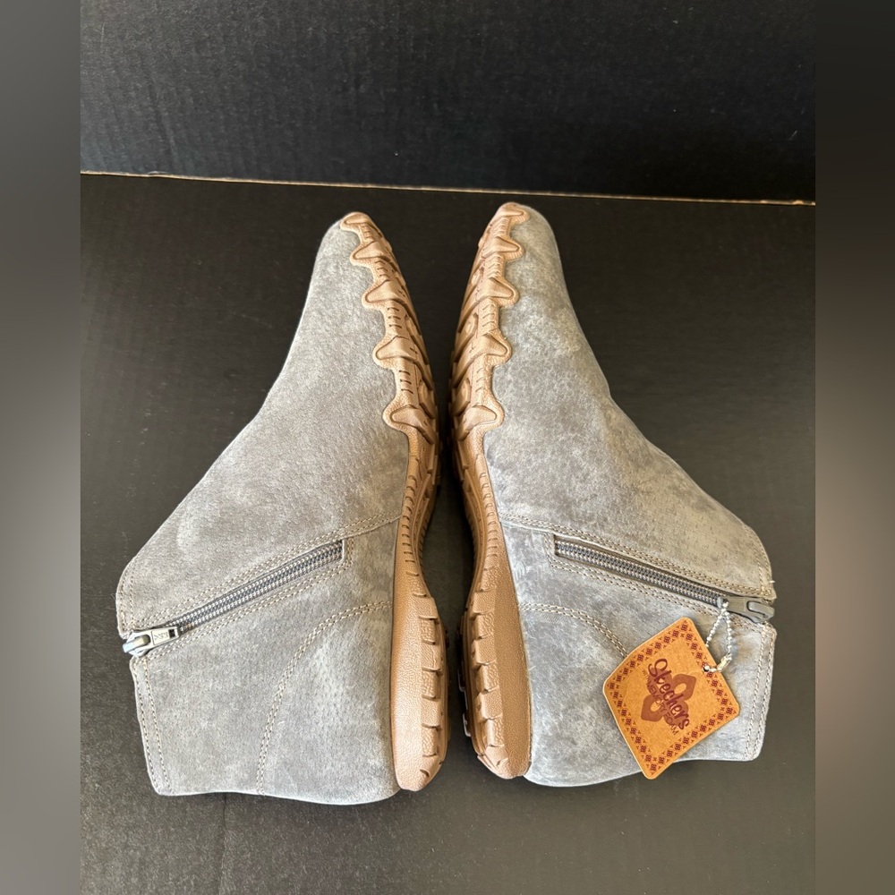 New Women’s Sketchers Biker Lite Suede Ankle Boots - Picture 5 of 8